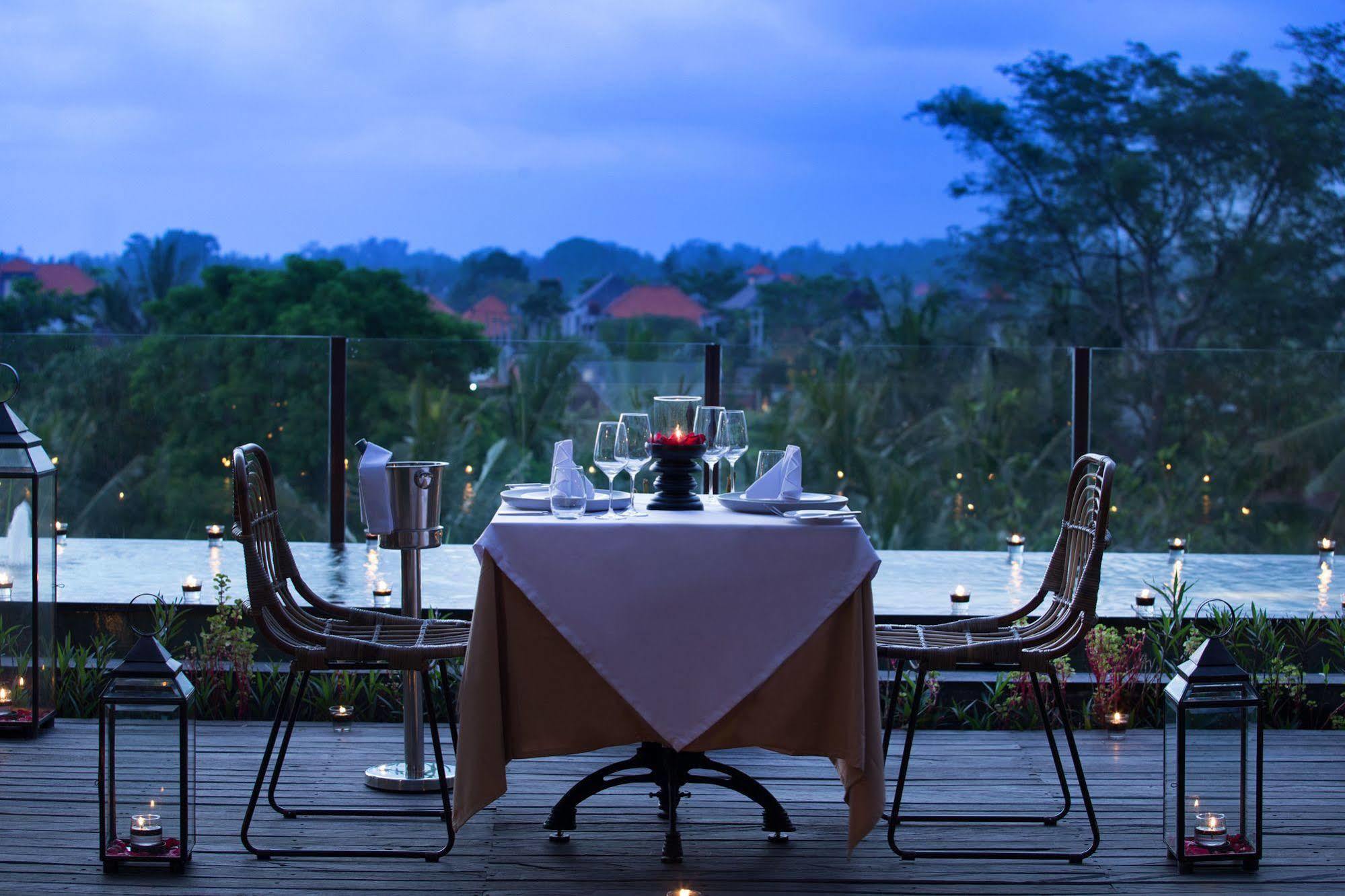 Ubud Village Hotel Экстерьер фото